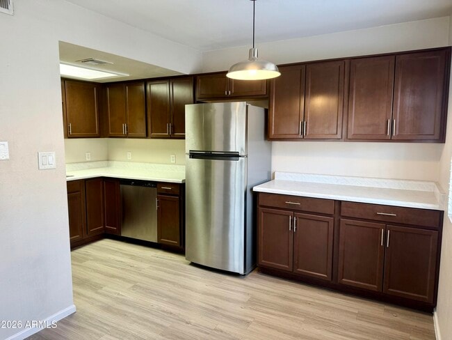 Photo - 700 W University Dr