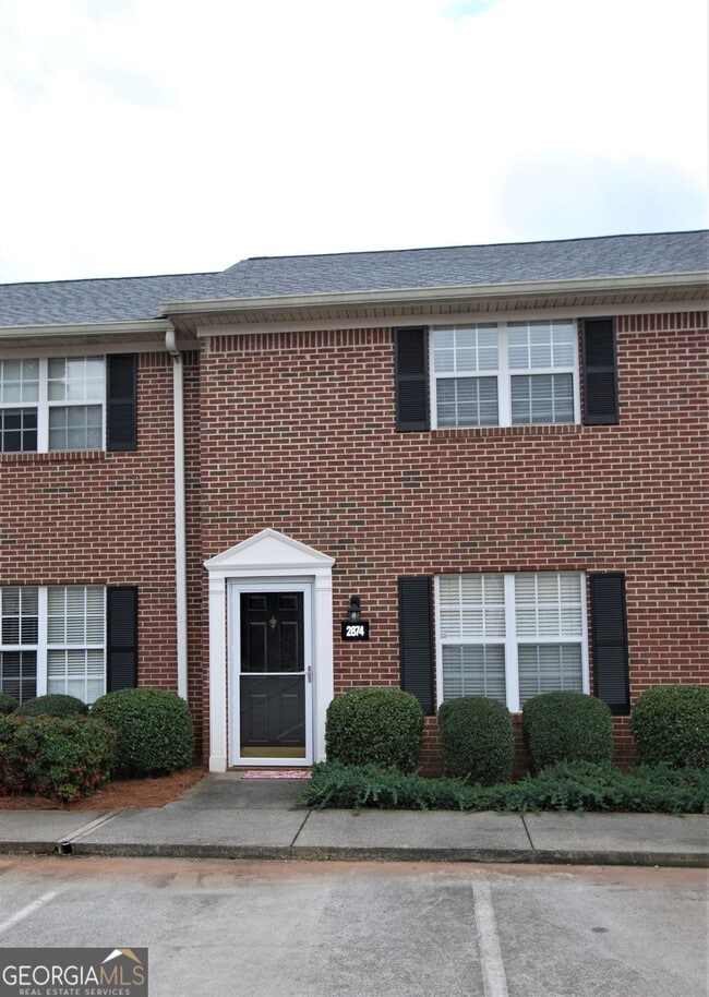 Building Photo - 2874 Florence Dr