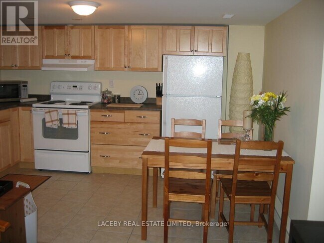 Photo - 2163 King Rd