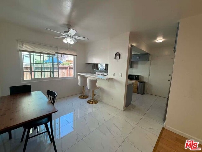Photo - 10760 Woodbine St Unidad 1A