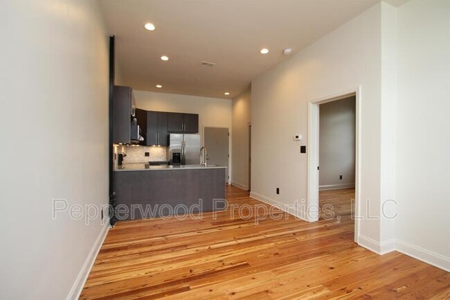 Photo - 149 S Daniel Morgan Ave