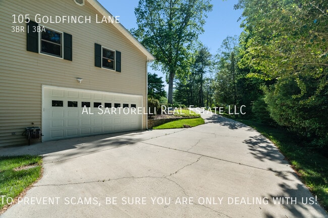 Photo - 105 Goldfinch Ln