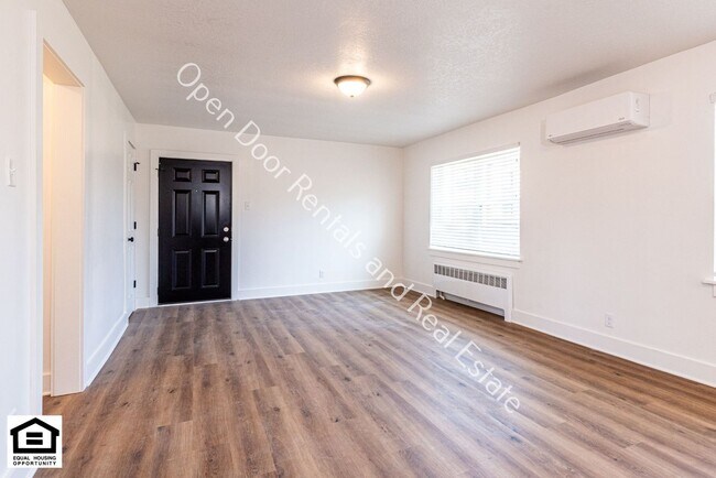 Photo - 1823 Griswold Dr Unit J11