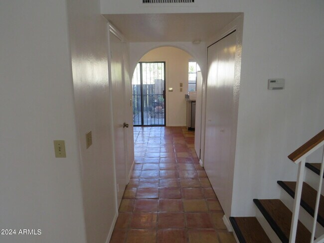 Photo - 921 W University Dr