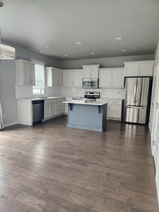 Photo - Spacious 4-Bedroom Rental Home with Quartz Countertops in Meridian!