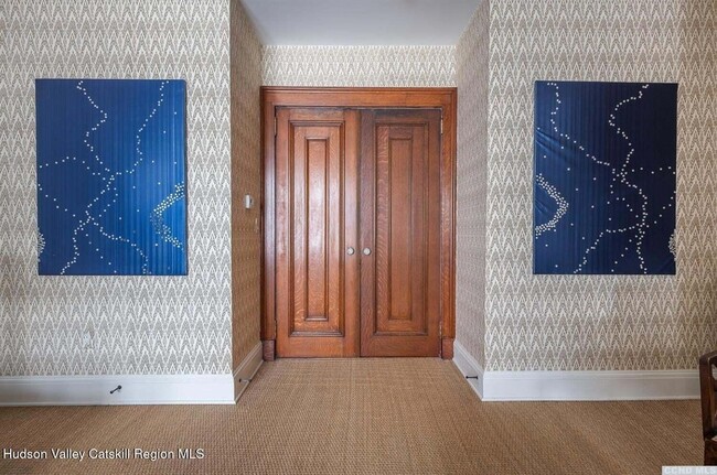 Photo - 613 Warren St Unit 1