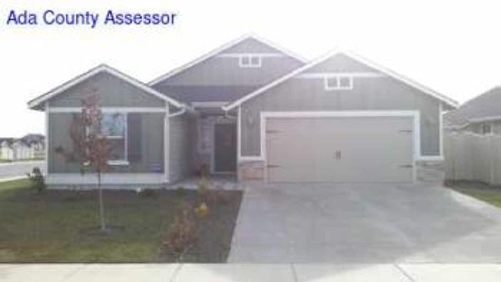 Single-Level Home w/2-Car Garage - Single-Level Home w/2-Car Garage