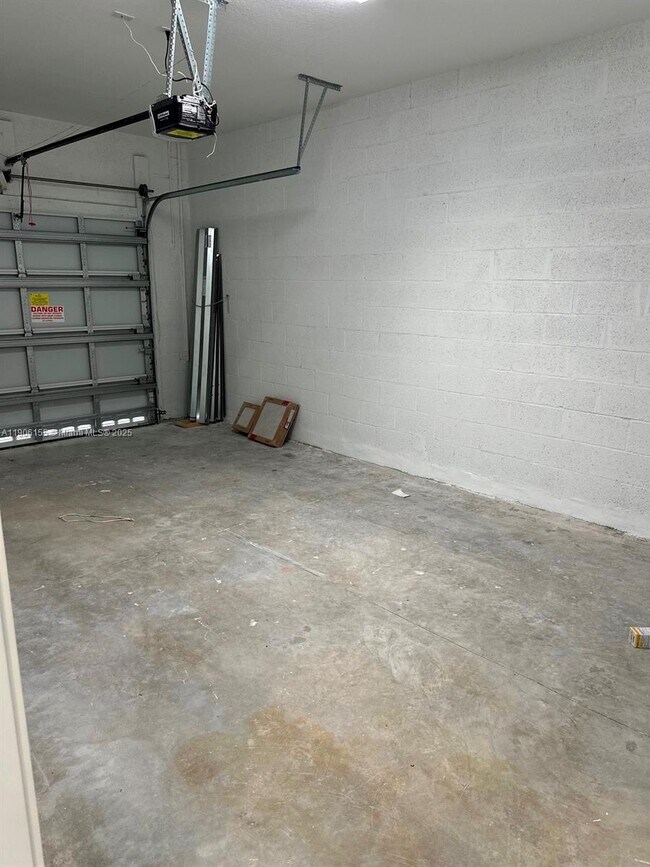 Photo - 814 SW 11th Wy