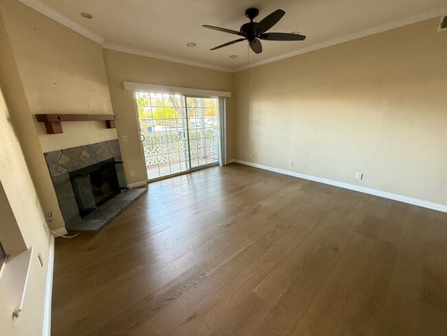 Photo - 13818 Midland Rd