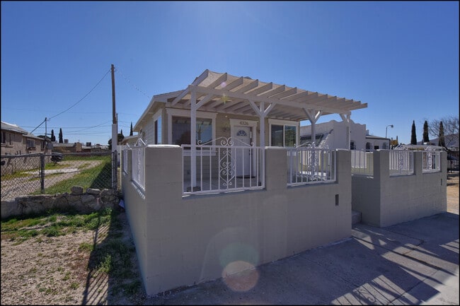 Photo - 4326 Manchester Ave