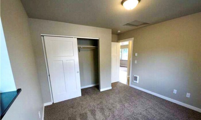 Photo - Beautiful Two-Story Home for Rent near WWU!