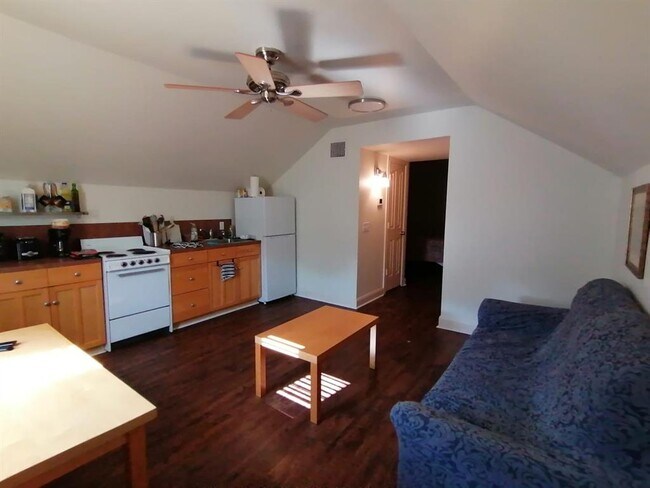 Photo - 2348 Dryden unit 3 Rd