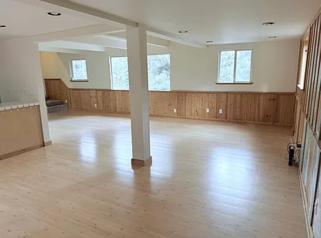 Photo - 11881 Pine Forest Rd