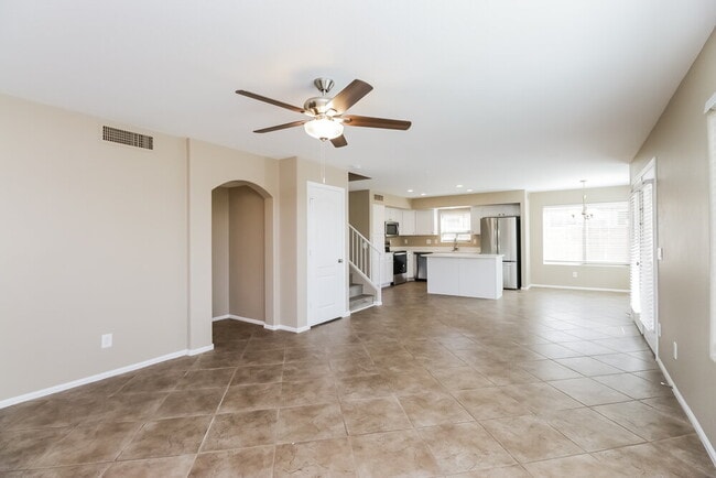 65 W Dexter Way
