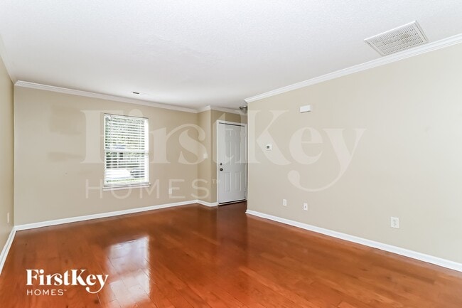 115 Daventry Pl