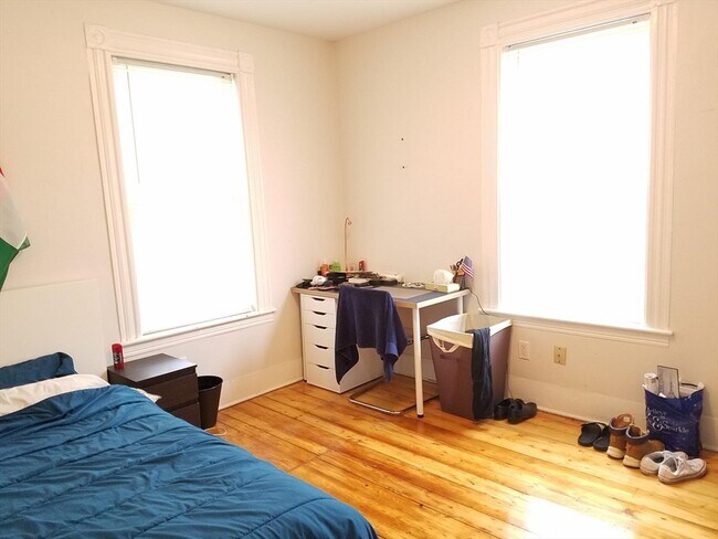 Photo - 100 Flint St Unit 1