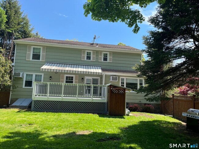 Photo - 476 Wilson St