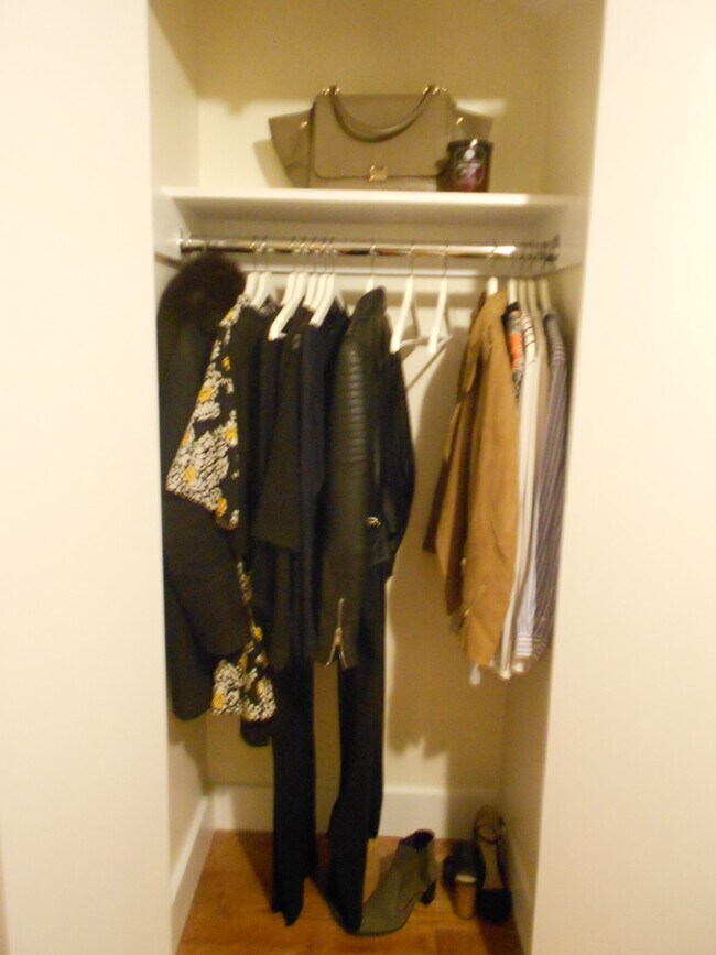 Photo - 63 Fairbanks St Unidad 2