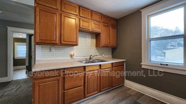 Photo - 1228 10th St N