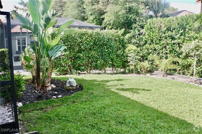 Building Photo - 16192 Parque Ln Rental