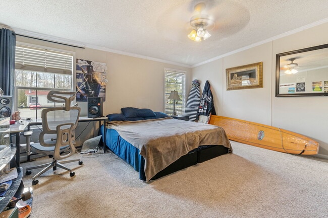 Photo - 214 Shipmans Pike