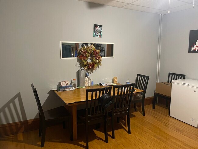 Photo - 177 Shelburne Rd Unidad 1