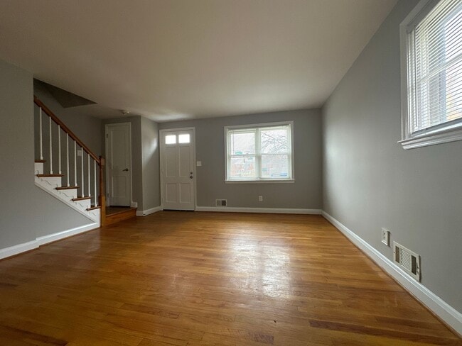 Photo - Three-Bedroom House In Parkville
