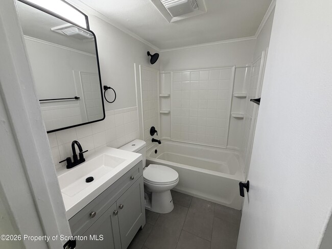 Photo - 1005-1015 Lincoln St