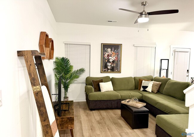 Photo - 7559 Discovery Pt Dr NW