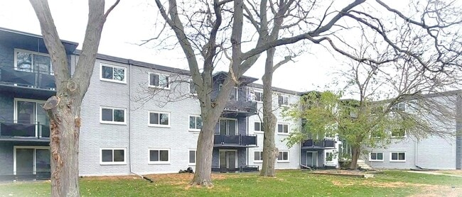 Building Photo - 1064 Brenchley St Unit 307