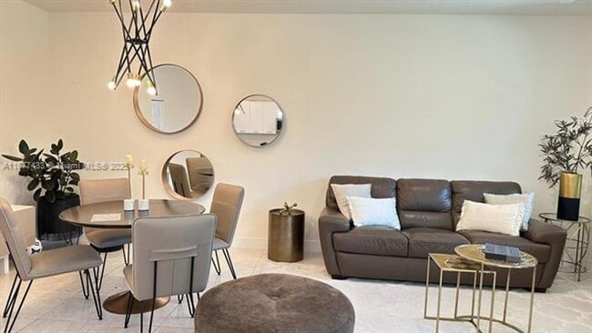 Photo - 4640 NW 84th Ave Unidad 4640 NW 84th Ave 20