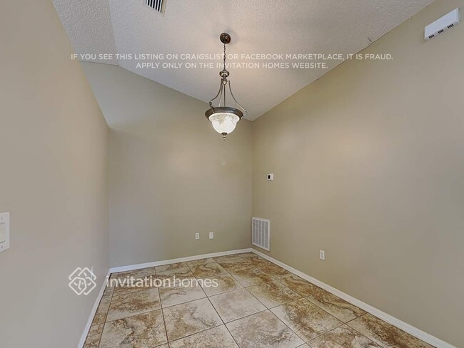 Photo - 1718 Hazelton St NW