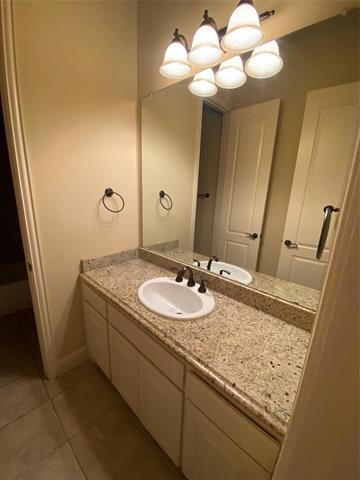 Photo - 2222 Kirby St