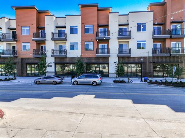 Photo - 3522 Main St Unit 303