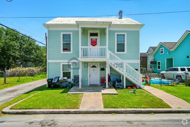 Building Photo - 814 35th St Unit #2 Rental