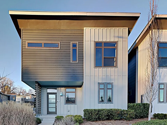 Building Photo - 2512 Colbert Dr Rental