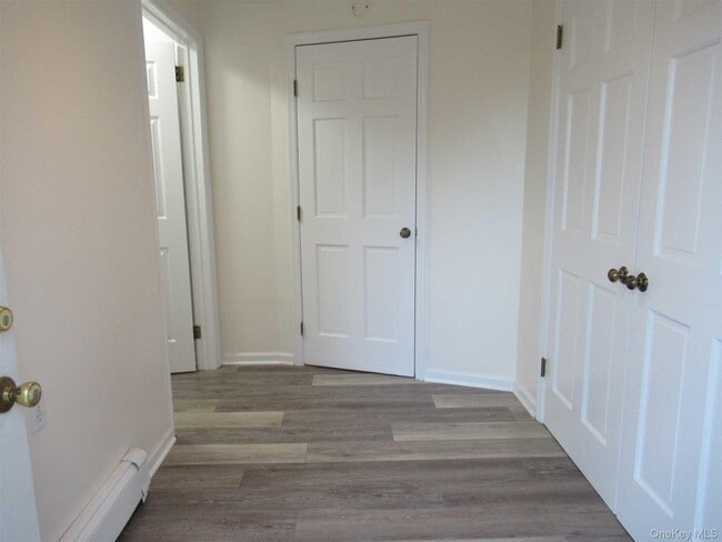 Photo - 26 Wing Ave Unit D