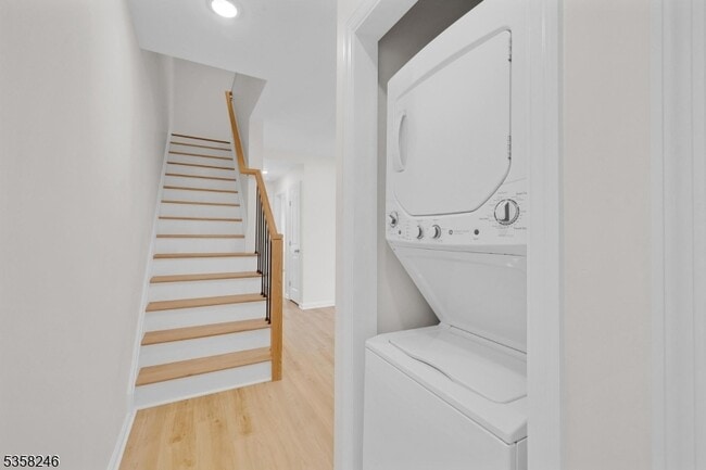 Photo - 106 Bennett St