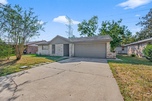 Photo - 7230 Oak Village Dr