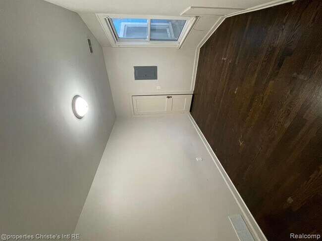 Photo - 7631 Vernor Hwy