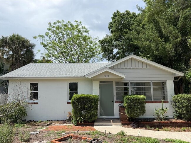 Building Photo - 3815 W De Leon St