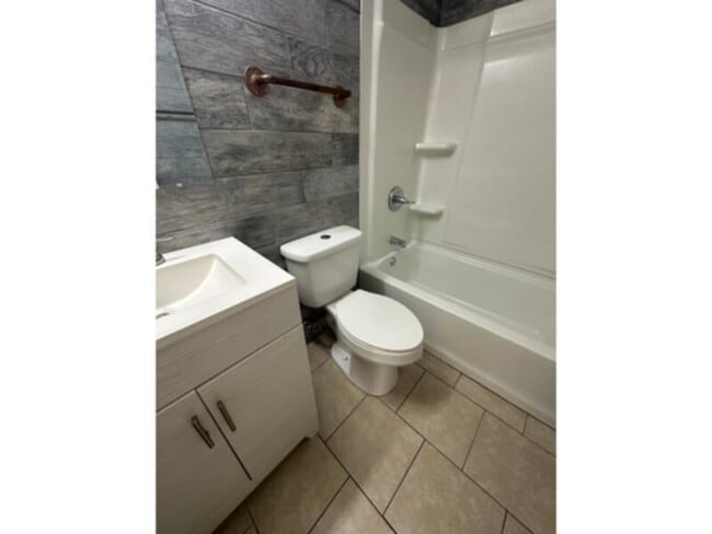 Photo - 7145 Pearson Rd