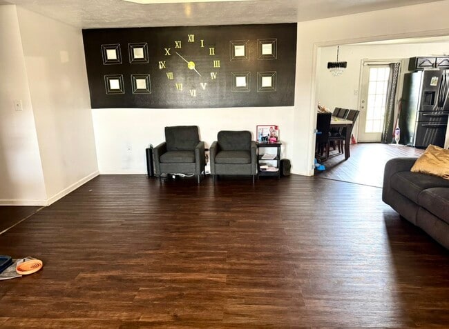 Photo - 1809 Briarwood St