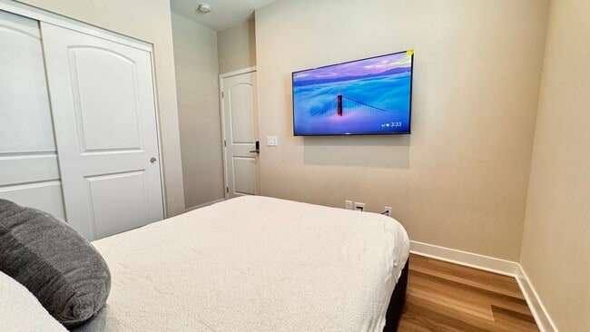 Photo - 1307 W Cara Dr