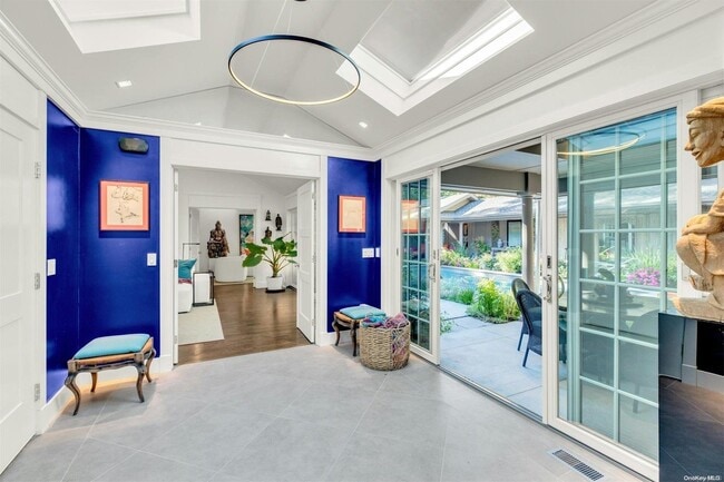 Photo - 16 Rsmorw Ct