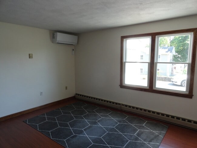Photo - 17 Highland St Unit B