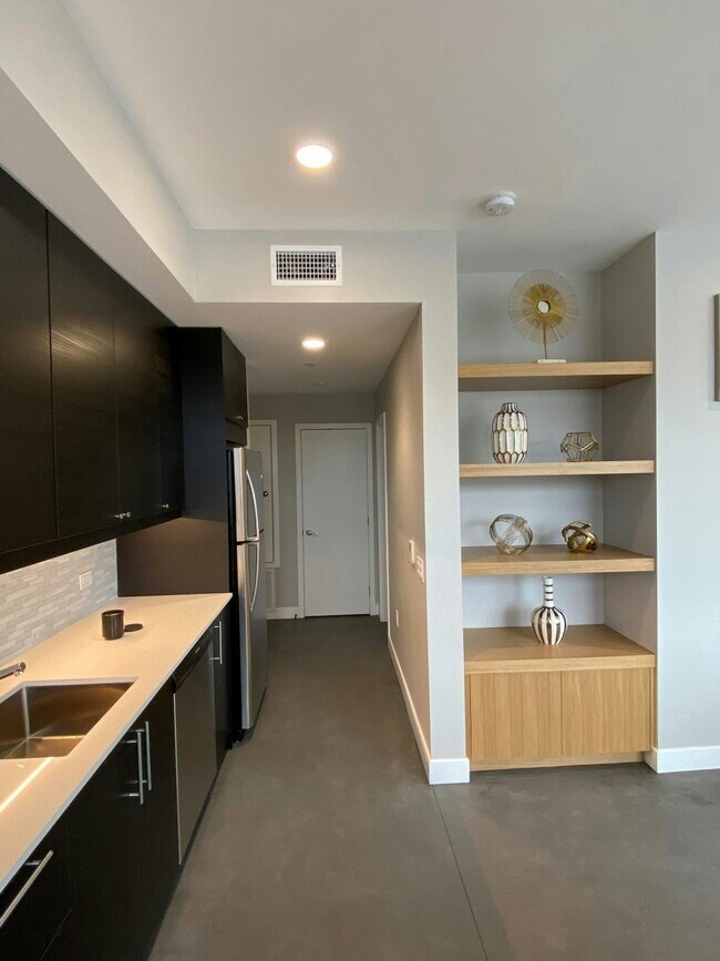 Photo - 4195 Kansas St Unit 307