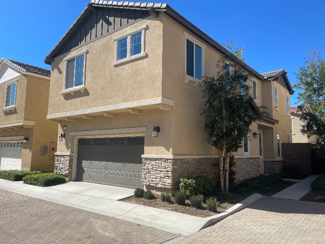 Photo - 16254 Lozano St