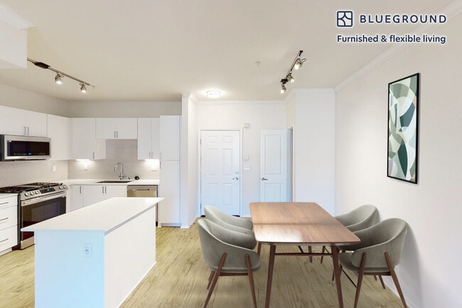 Photo - 1579 E Jefferson Wy Unidad FL3-ID3539A