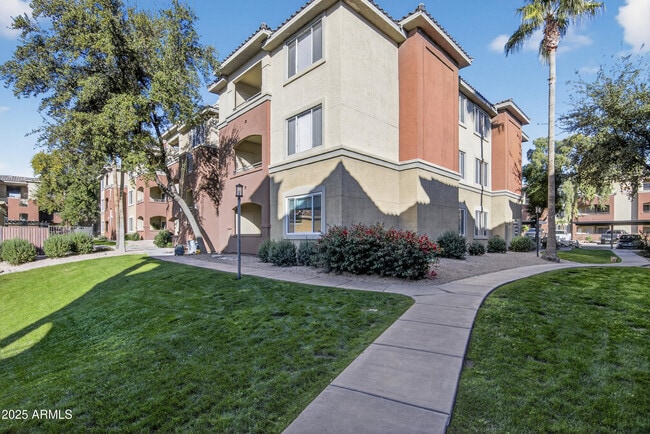 Photo - 5401 E Van Buren St Unit 2076